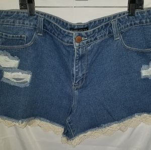 Forever 21 denim shorts size 18